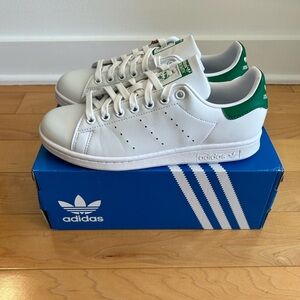 ADIDAS Stan Smith Originals shoes, size 5.5US White with Green Trim
